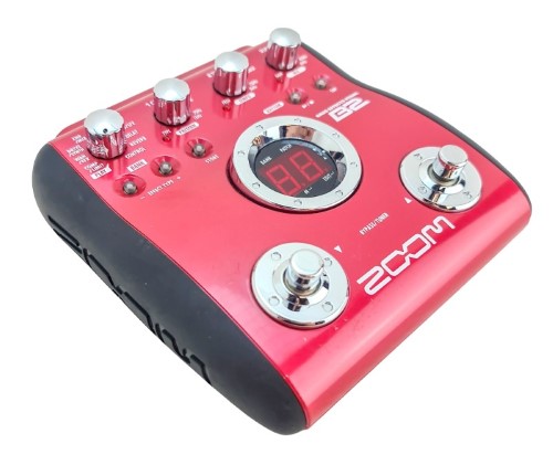 Zoom Bass Effects Pedal B2 Red 032800240257 Cash Converters