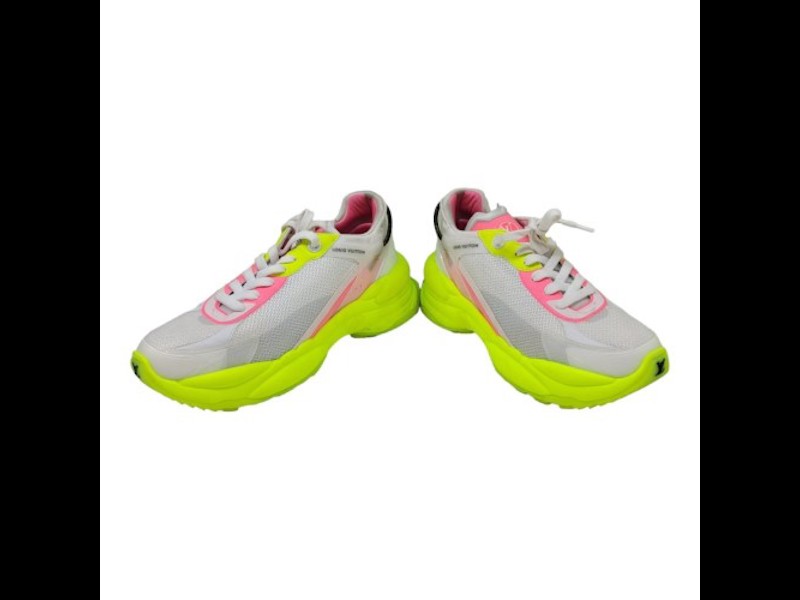 Louis Vuitton Run 55 Sneaker, Pink, 39