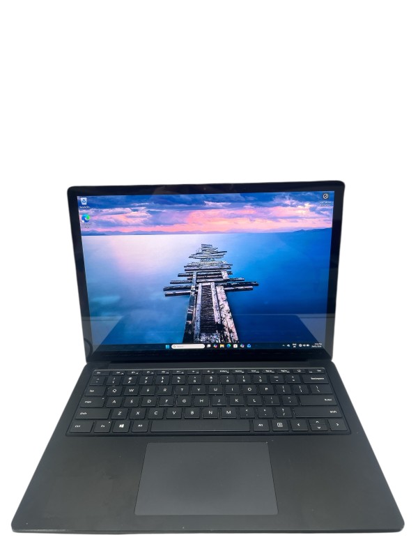 Microsoft Surface Laptop 4 (2021) 1959 AMD Ryzen 5 16GB 256GB