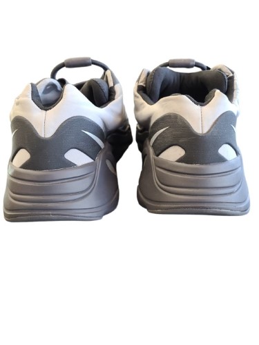 yeezy 700 mens silver