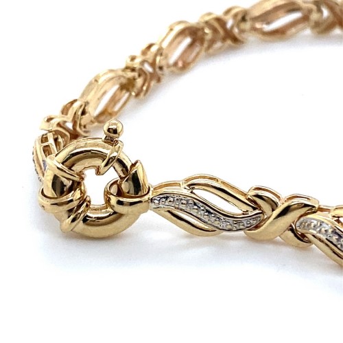 Patterned Centre Links With X Patterned Links In The 19cm Long Bracelet