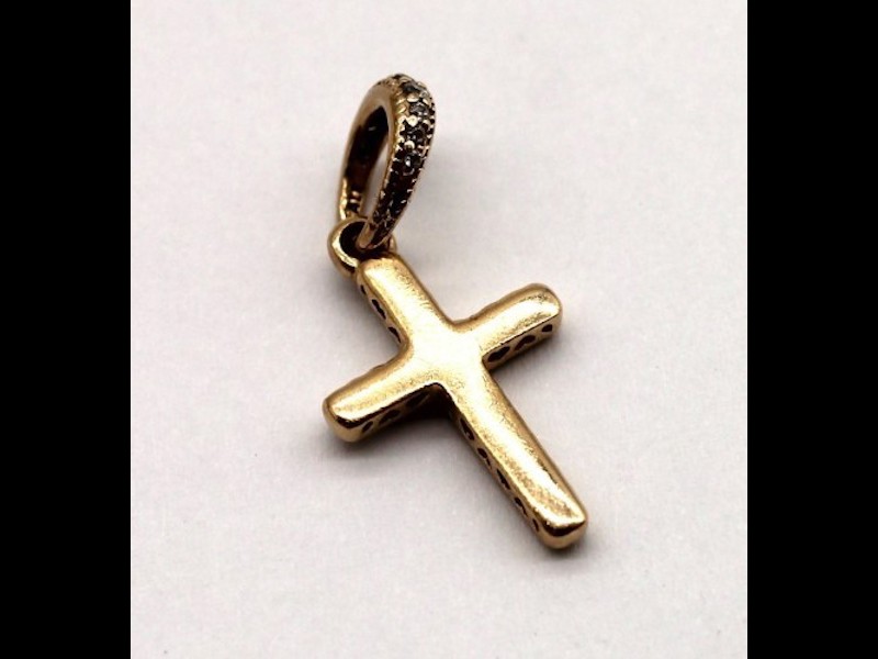 Pandora sparkling cross pendant Clearance