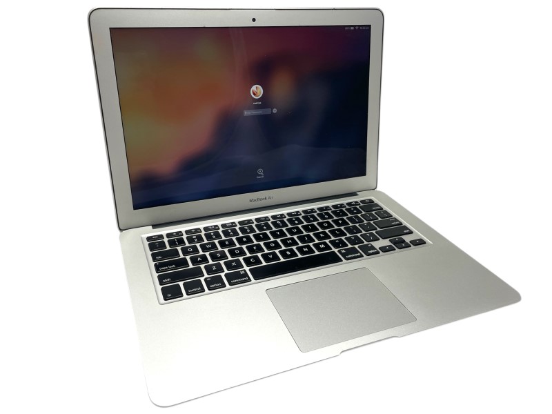 Apple Macbook Air (13-Inch, 2017) A1466 Silver | 033000405632